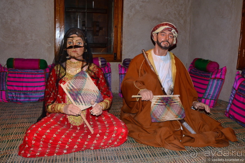 Альбом истории "Неожиданно интересный Оман"