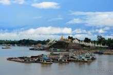 Бирманский небоскреб, храмы-дворцы и лачуги