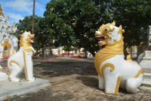 Бирманский небоскреб, храмы-дворцы и лачуги