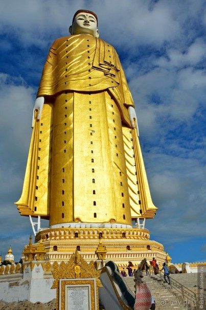 Бирманский небоскреб, храмы-дворцы и лачуги