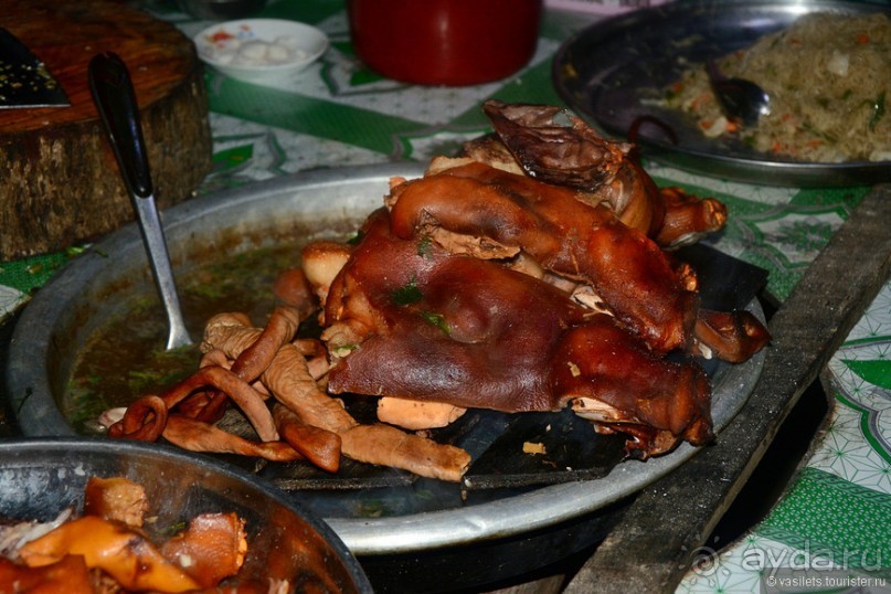 Бирманский небоскреб, храмы-дворцы и лачуги