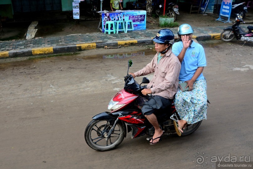 Бирманский небоскреб, храмы-дворцы и лачуги