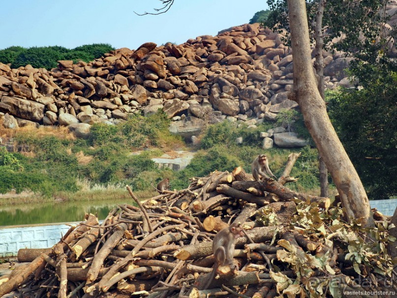 Хампи — дикое, но привлекательное