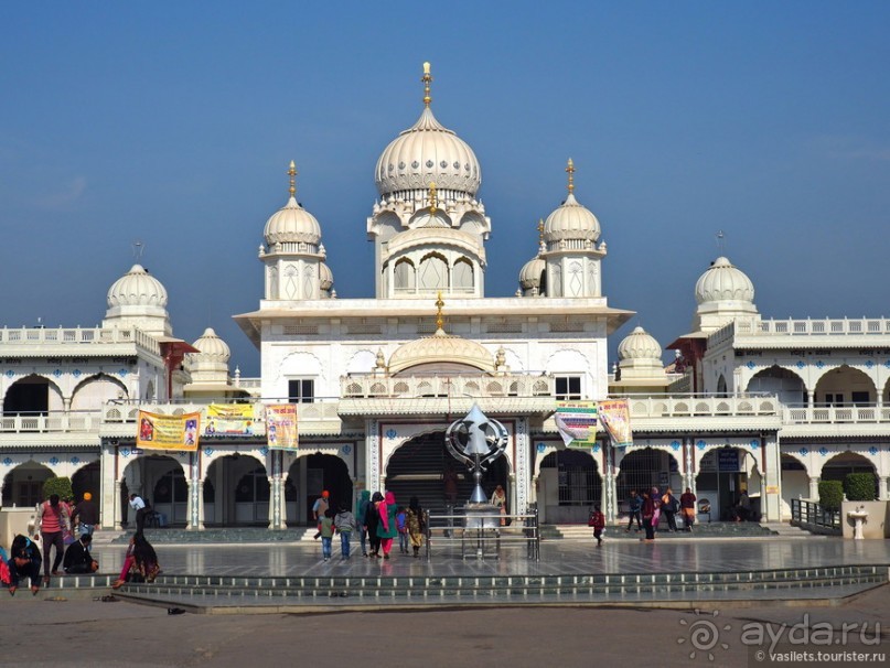 Тадж Махал — бриллиант в индийском трэше