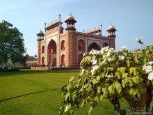 Тадж Махал — бриллиант в индийском трэше