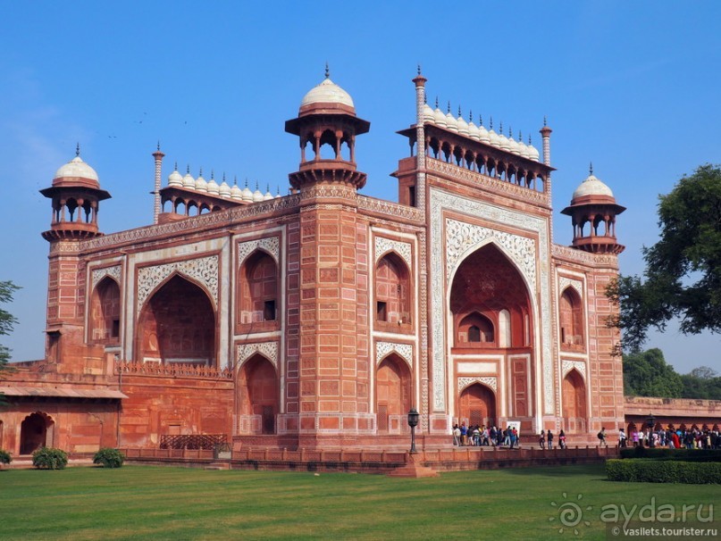 Тадж Махал — бриллиант в индийском трэше