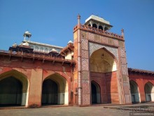 Тадж Махал — бриллиант в индийском трэше