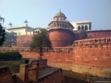 Тадж Махал — бриллиант в индийском трэше