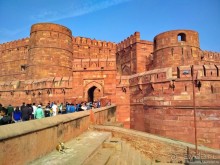 Тадж Махал — бриллиант в индийском трэше