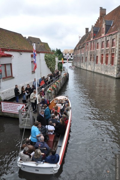 Брюгге пасмурный и солнечный