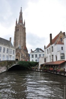 Брюгге пасмурный и солнечный