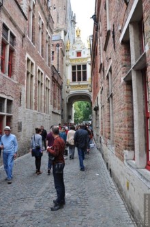 Брюгге пасмурный и солнечный