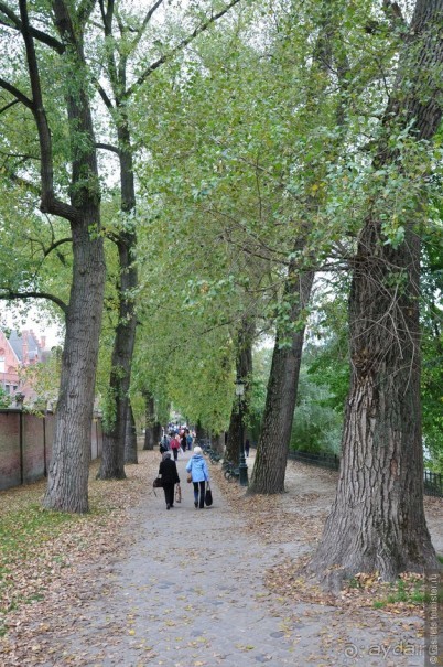 Брюгге пасмурный и солнечный