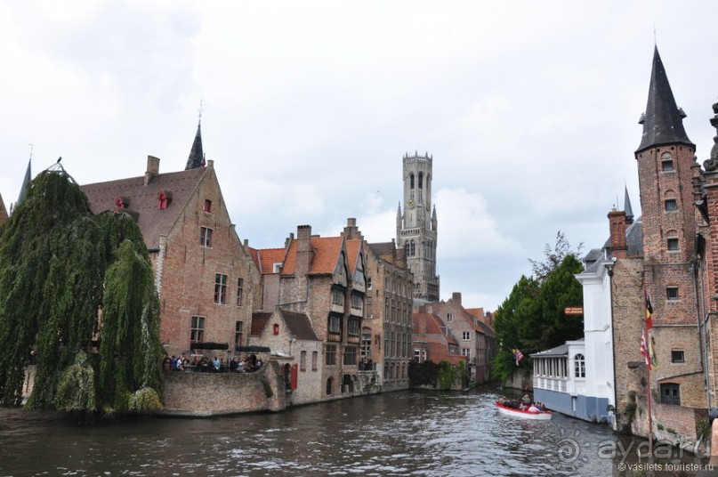 Брюгге пасмурный и солнечный
