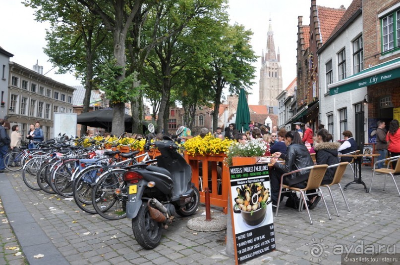 Брюгге пасмурный и солнечный