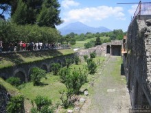 Помпеи и Неаполь - две стороны одной медали