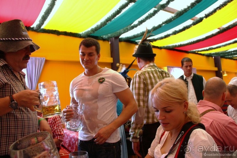 Пиво есть, а драки нет. ОКТОБЕРФЕСТ Пиво есть, а драки нет. ОКТОБЕРФЕСТ