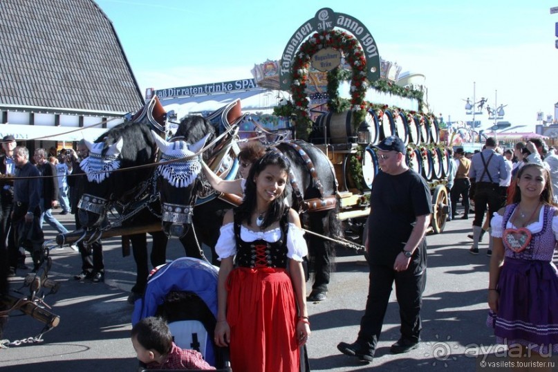 Пиво есть, а драки нет. ОКТОБЕРФЕСТ Пиво есть, а драки нет. ОКТОБЕРФЕСТ