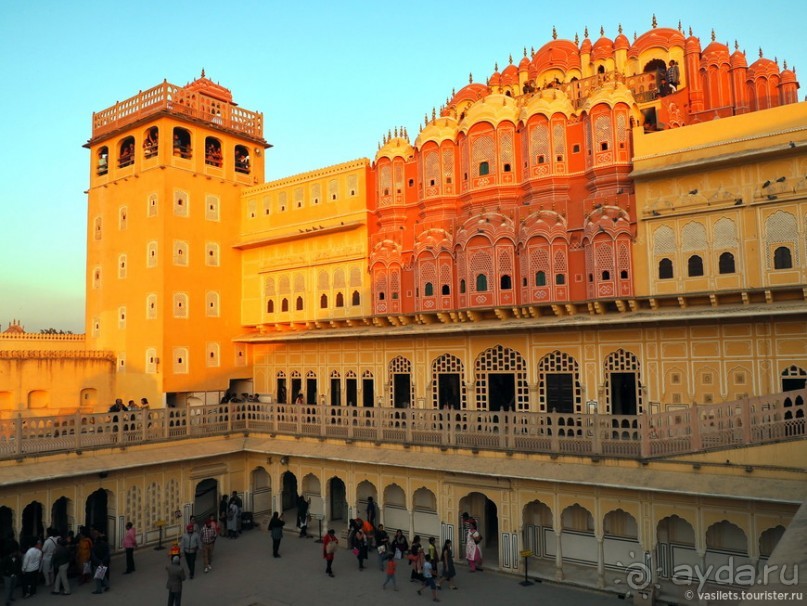 Золотой треугольник Индии на поездах и тук-туках