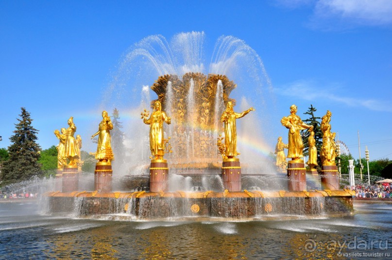 Москва, устремленная ввысь