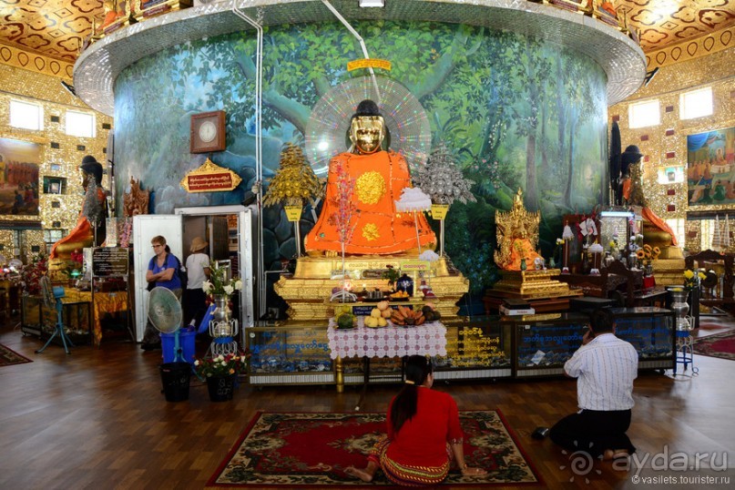 Сияет золотом Янгон