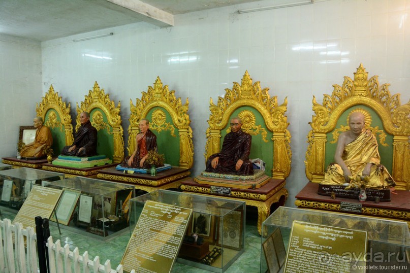 Сияет золотом Янгон