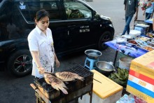 Сияет золотом Янгон