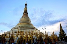 Сияет золотом Янгон