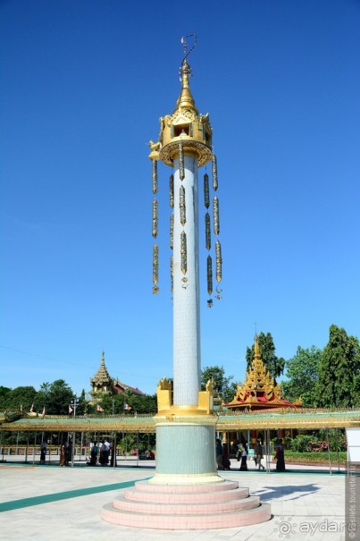 Сияет золотом Янгон