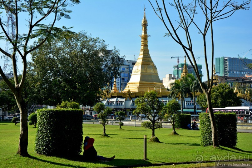 Сияет золотом Янгон