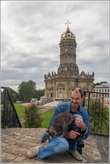 Загадочная церковь и странный недострой