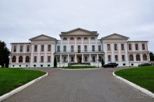 Загадочная церковь и странный недострой