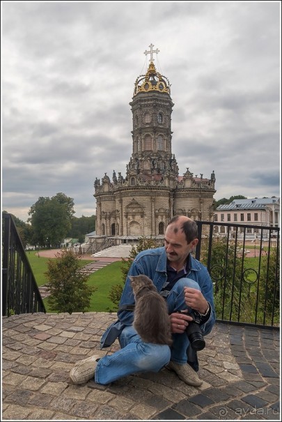 Загадочная церковь и странный недострой