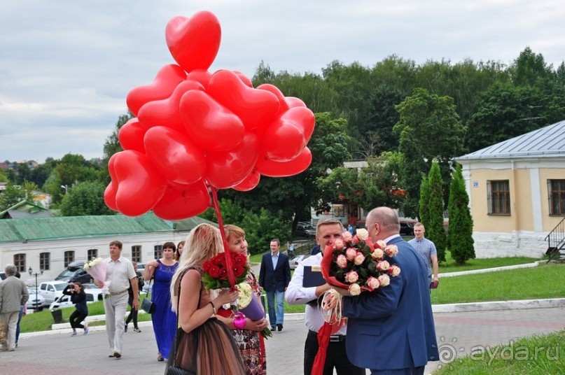 Загадочная церковь и странный недострой