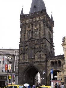 Zlata Praha: желто-красные зарисовки