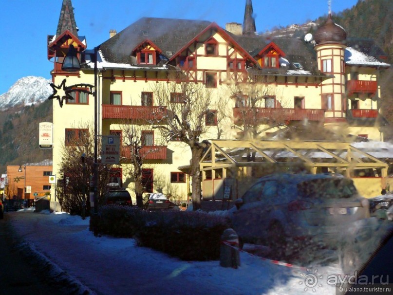 Альбом отзыва "Австрия из окна автомобиля"