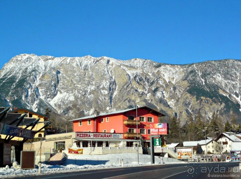 Альбом отзыва "Австрия из окна автомобиля"