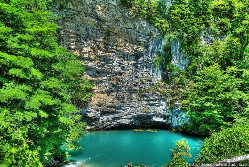 Вверх по Бзыби Вверх по Бзыби