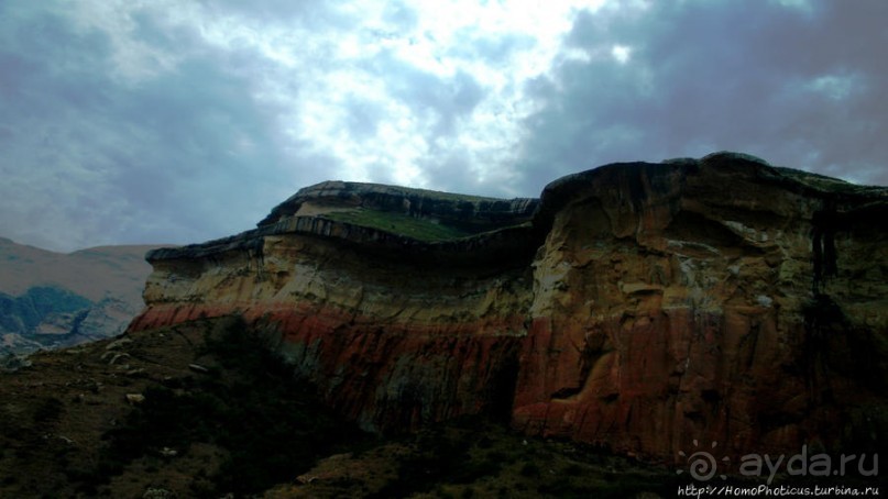 Скальные пейзажи Золотых Ворот