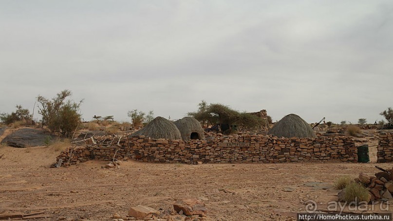 Страна камня