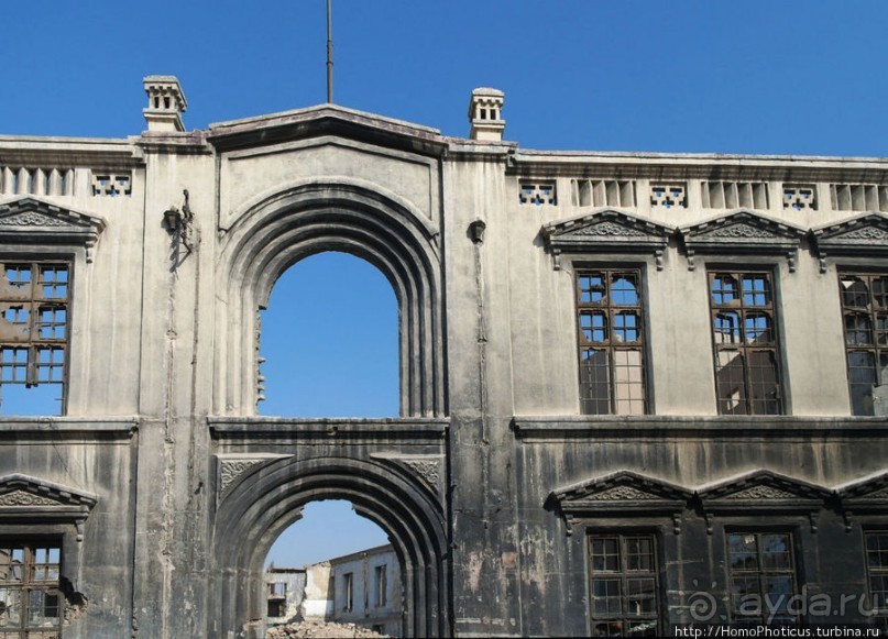 В Багдаде все "спокойно". Такие разные церкви