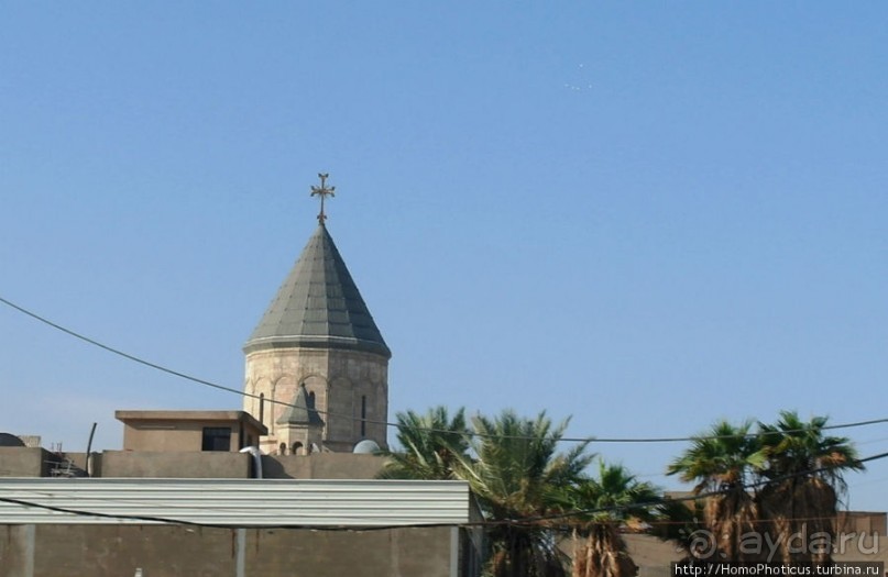 В Багдаде все "спокойно". Такие разные церкви