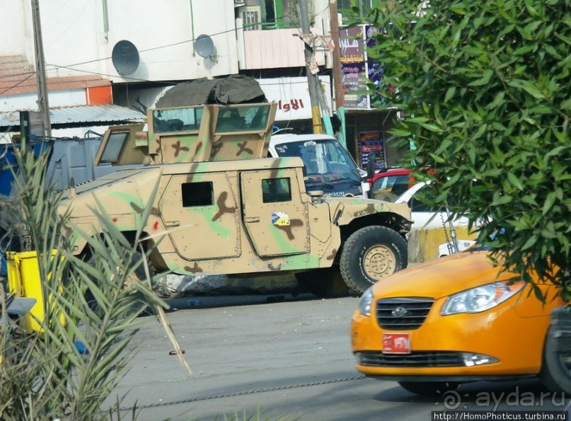 В Багдаде все "спокойно". Такие разные церкви