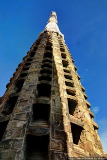 Саграда Фамилия со всех сторон