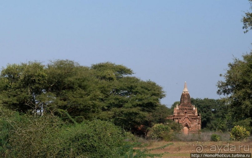 Город пагод и ступ: трехэтажный великан
