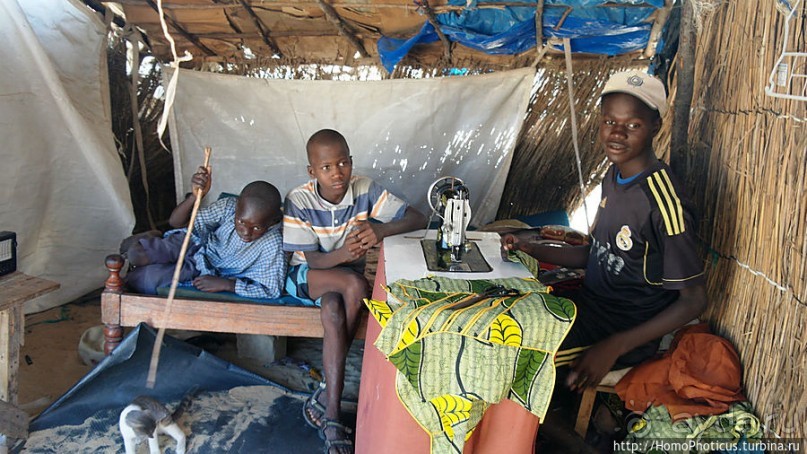 Негры с солью, или вокруг гламурного озера