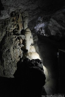 Анакопийская пропасть