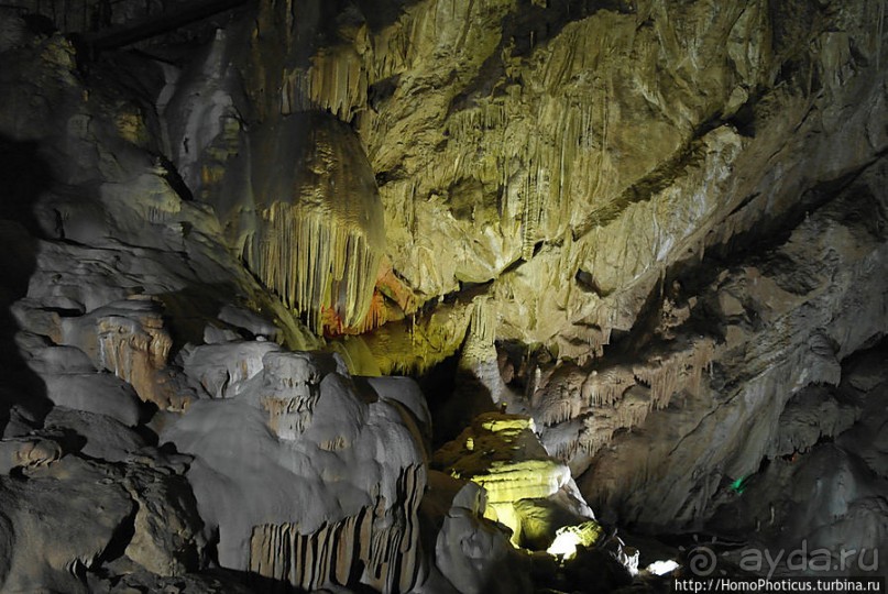 Анакопийская пропасть