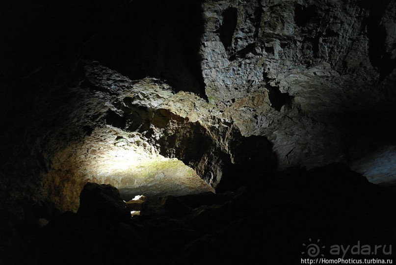 Анакопийская пропасть