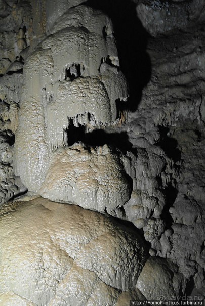 Анакопийская пропасть